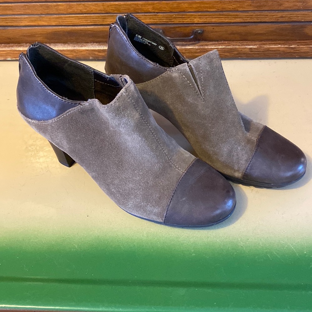 Aerosoles Women's Size 6 1/2 brown suede boots